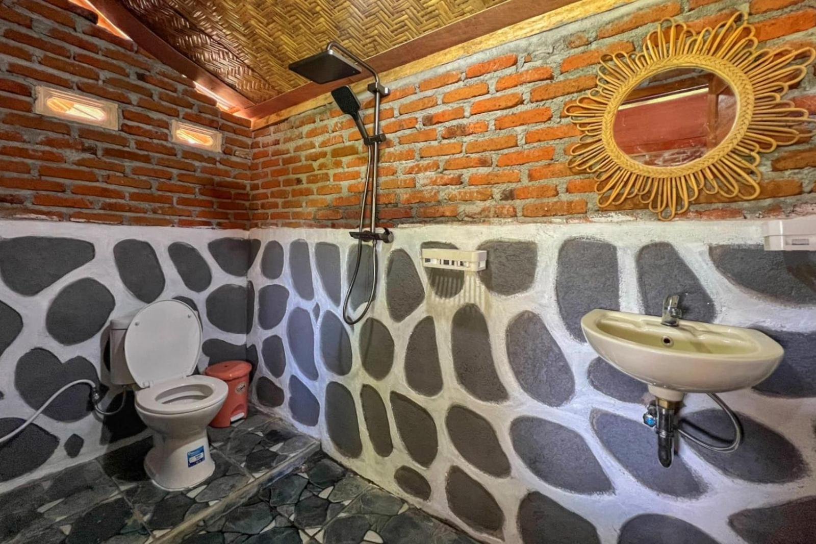 טטבאטו Tereng Wilis Bungalows מראה חיצוני תמונה